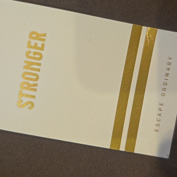 New Stronger Label "The Signature One" Falcon Gold Leggings - Picture 6 of 12